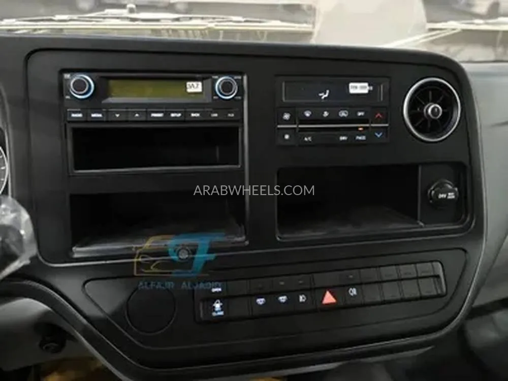Hyundai County 2023 for Sale in Dammam Image-2