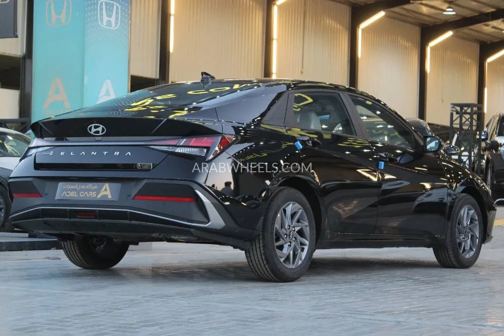 هيونداي إلنترا 2025 for Sale in الرياض Image-4