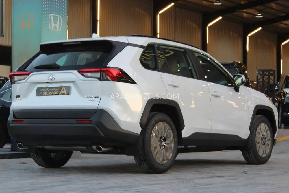 تويوتا راف 4 2025 for Sale in الرياض Image-4