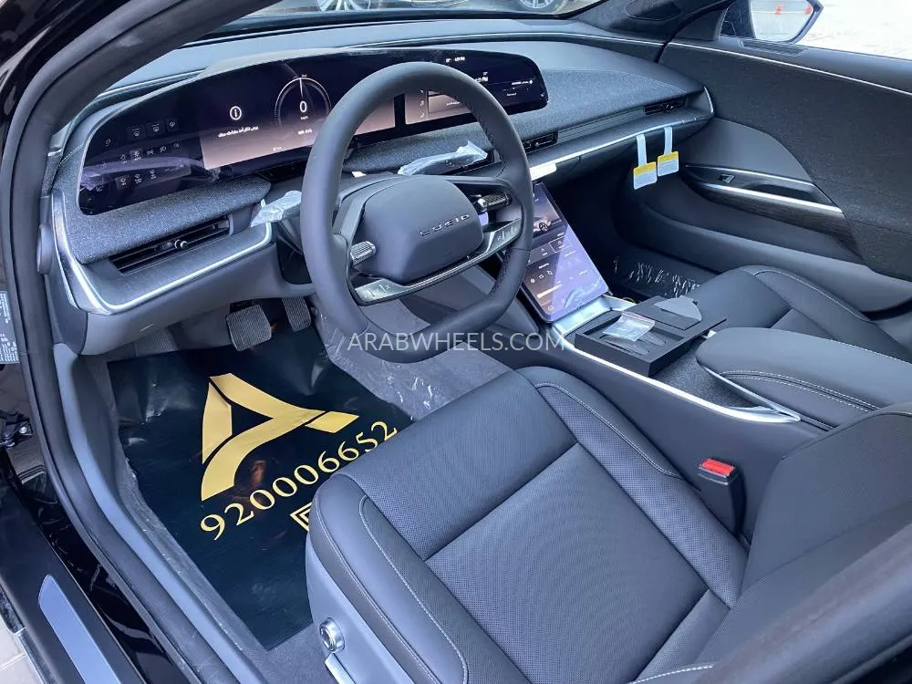 لوسيد إير 2025 for Sale in الرياض Image-6