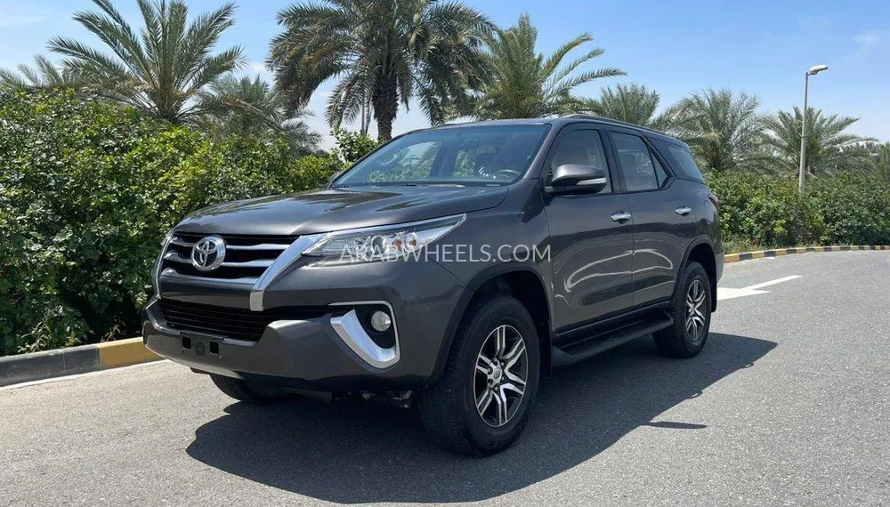 تويوتا فورتشنر 2017 for Sale in الرياض Image-3