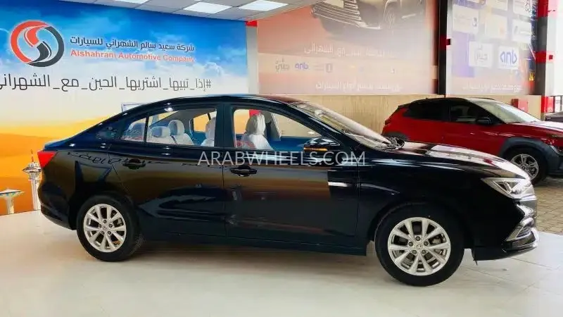 إم جي 5 2025 for Sale in الرياض Image-4