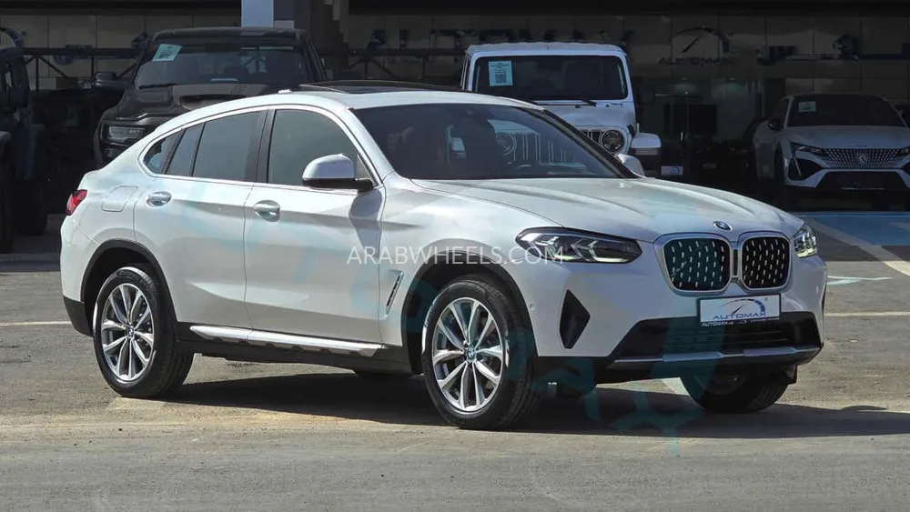 بي ام دبليو X4 2025 for Sale in وادي الدواسر Image-3