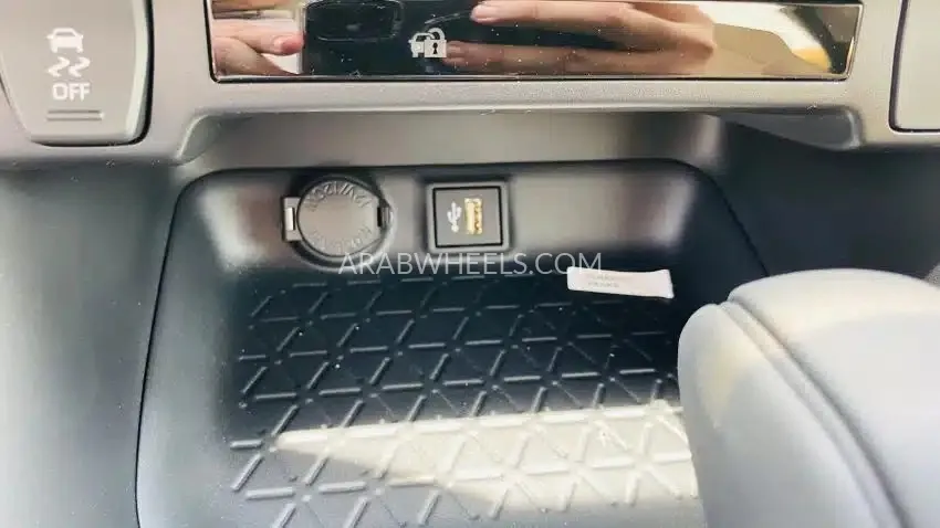 تويوتا راف 4 2025 for Sale in الرياض Image-12