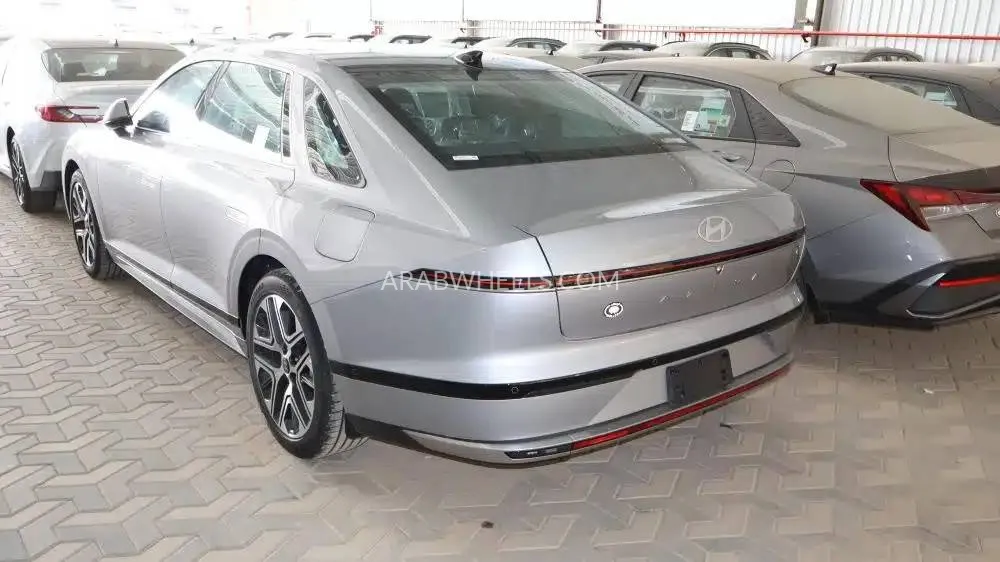 هيونداي أزيرا 2025 for Sale in الرياض Image-4
