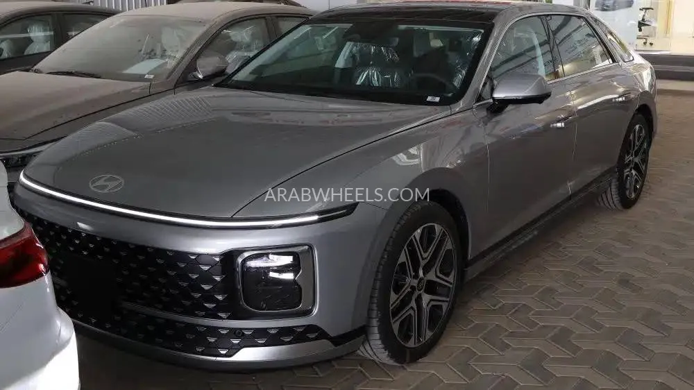 هيونداي أزيرا 2025 for Sale in الرياض Image-5