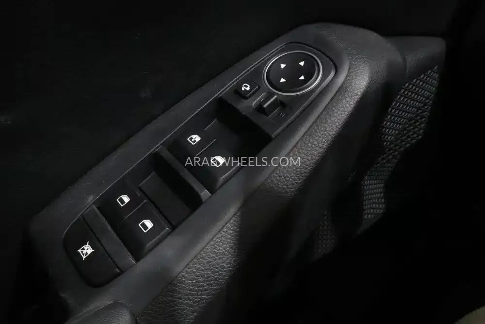 Kia Seltos 2025 for Sale in Riyadh Image-7