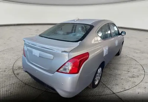Nissan Sunny 2024