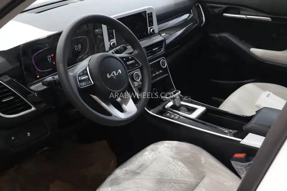 Kia Seltos 2024 for Sale in Riyadh Image-5