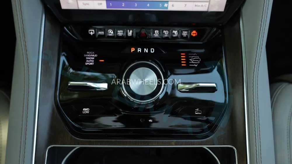 جيب جراند واجونير 2023 for Sale in وادي الدواسر Image-29