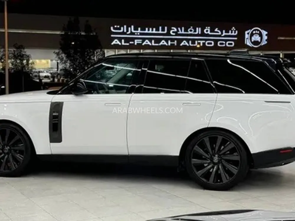 لاند روفر رينج روفر 2023 for Sale in الرياض Image-4