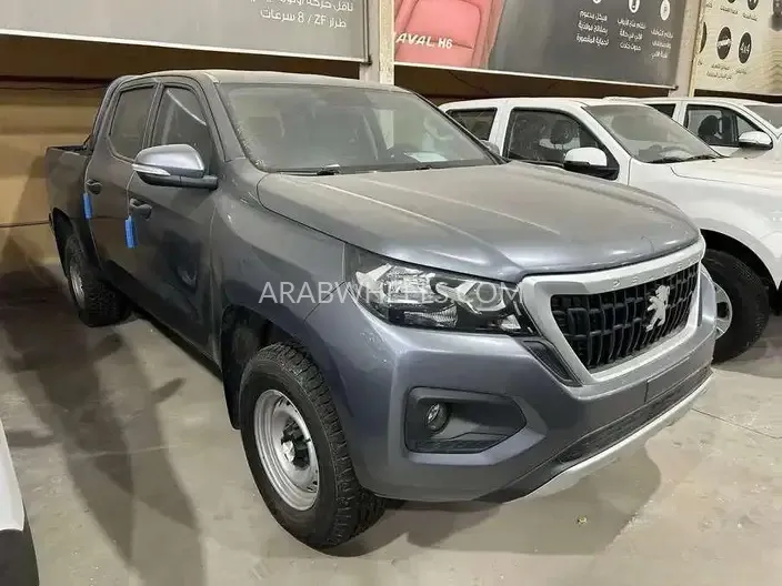 بيجو لاندتريك 2025 for Sale in الدمام Image-6