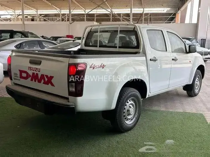 إيسوزو دي ماكس 2025 for Sale in الدمام Image-2