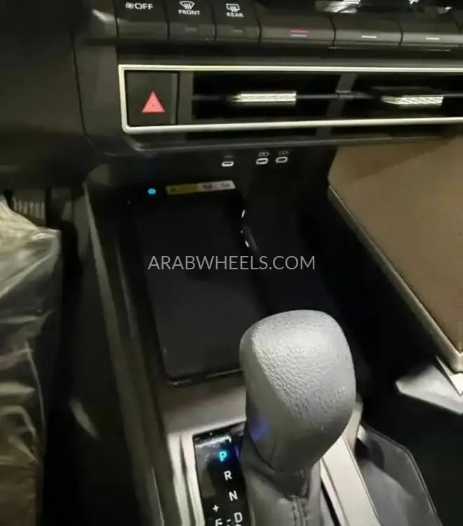 تويوتا كامري 2023 for Sale in الرياض Image-2