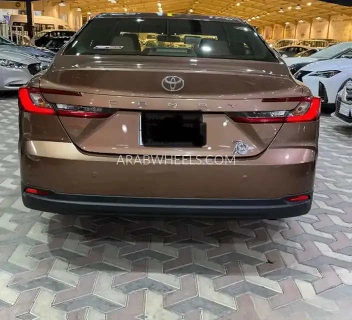 تويوتا كامري 2023 for Sale in الرياض Image-10