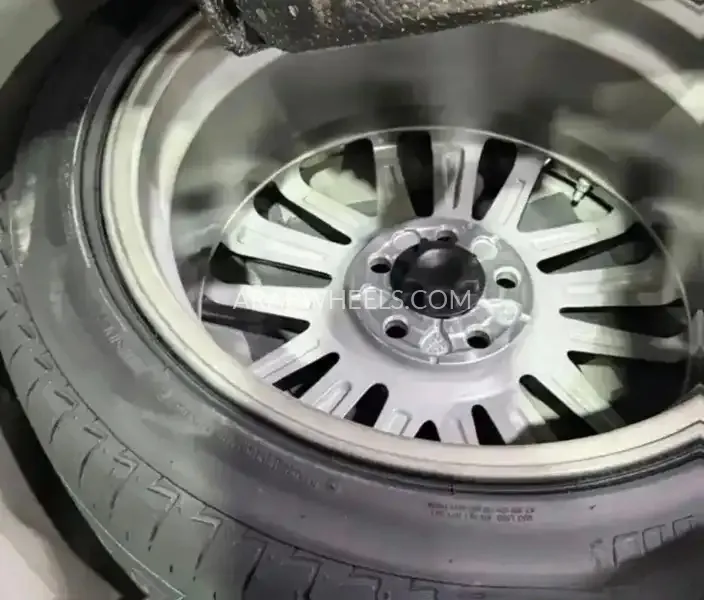 تويوتا كامري 2023 for Sale in الرياض Image-16