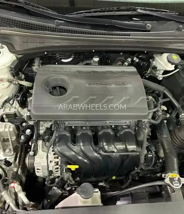 هيونداي إلنترا 2022 for Sale in الرياض Image-5