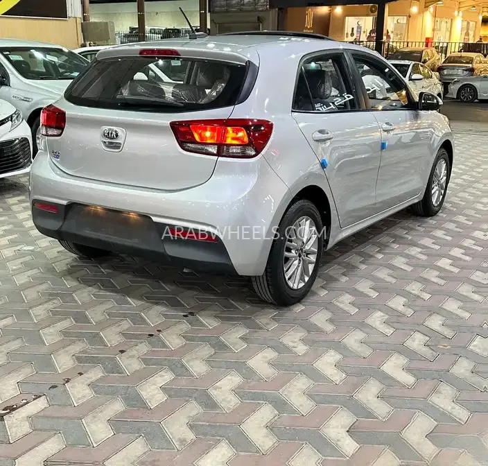 كيا ريو 2020 for Sale in الرياض Image-15