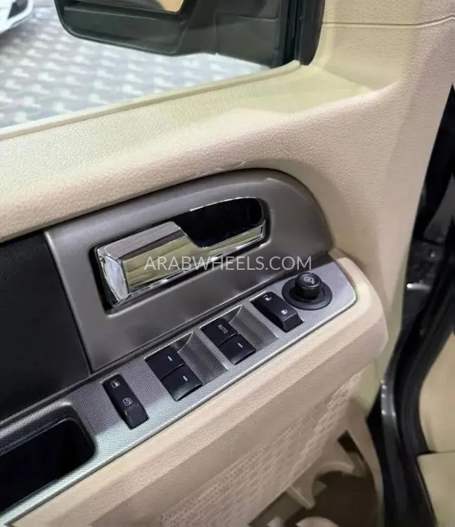 فورد إكسبيديشن 2016 for Sale in الرياض Image-6