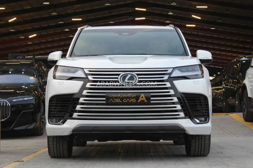 لكزس LX 2025 for Sale in الرياض Image-2
