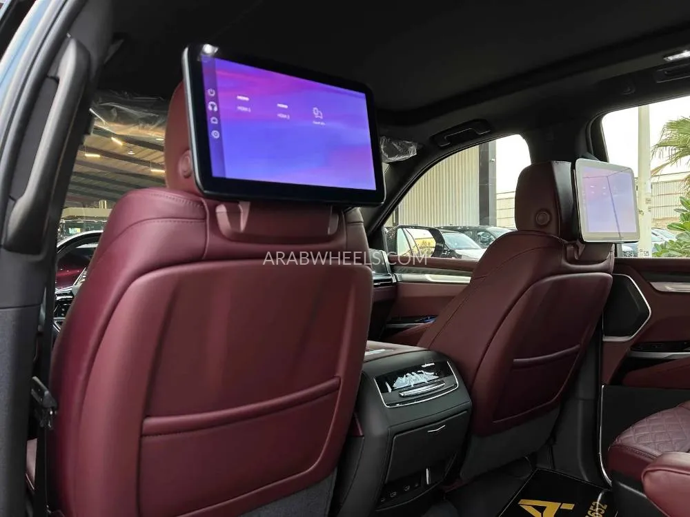 كاديلاك إسكاليد 2025 for Sale in الرياض Image-9