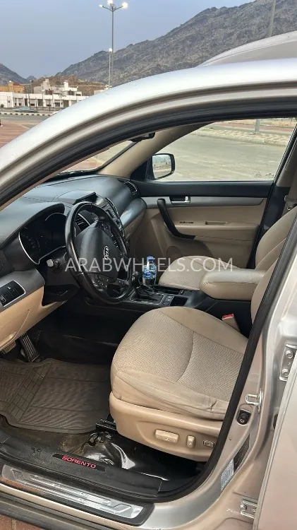 كيا سورينتو 2013 for Sale in المجاردة Image-6