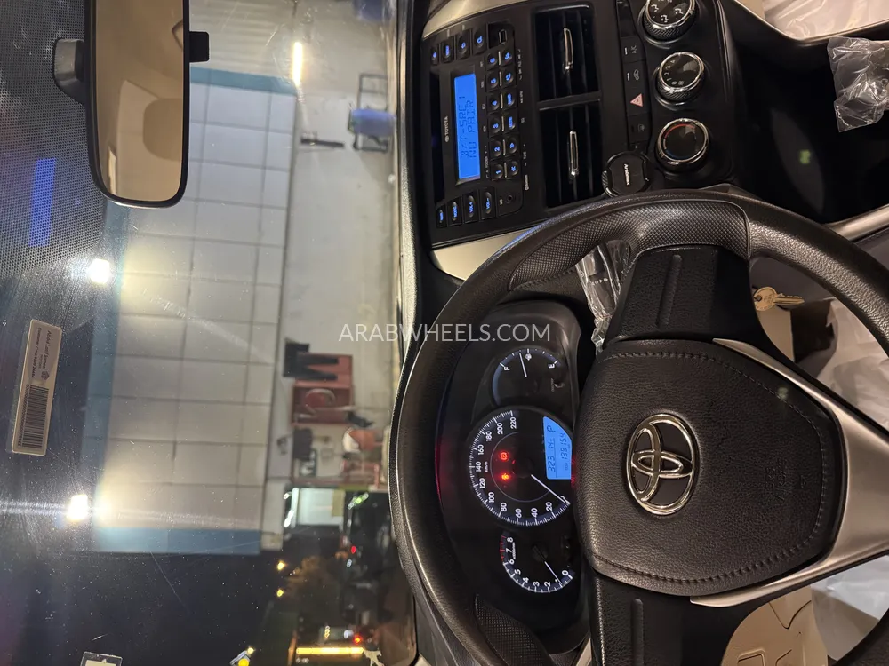 تويوتا يارس 2020 for Sale in الرياض Image-8