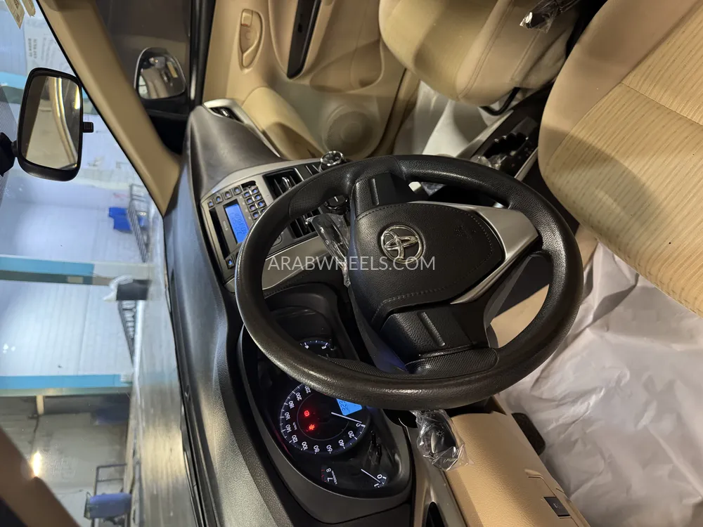 تويوتا يارس 2020 for Sale in الرياض Image-7