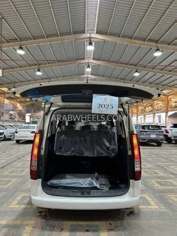 هيونداي ستاريا 2025 for Sale in الرياض Image-7