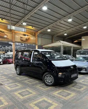 Hyundai Staria 3.5L Van (9 Seater) 2025