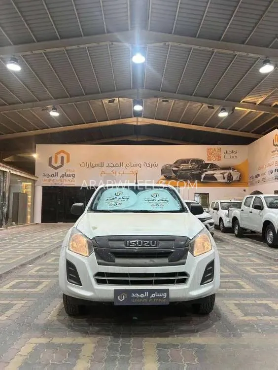 إيسوزو دي ماكس 2025 for Sale in الرياض Image-3