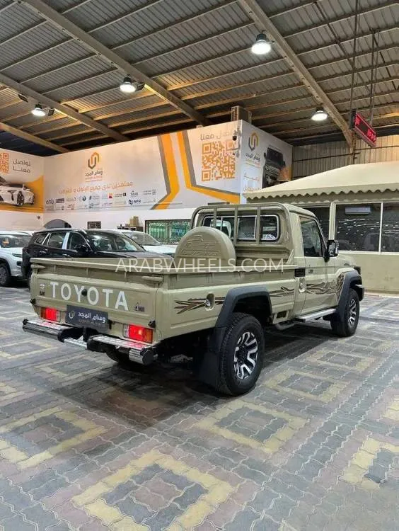 تويوتا لاند كروزر ٧٠ سيريز 2025 for Sale in الرياض Image-5