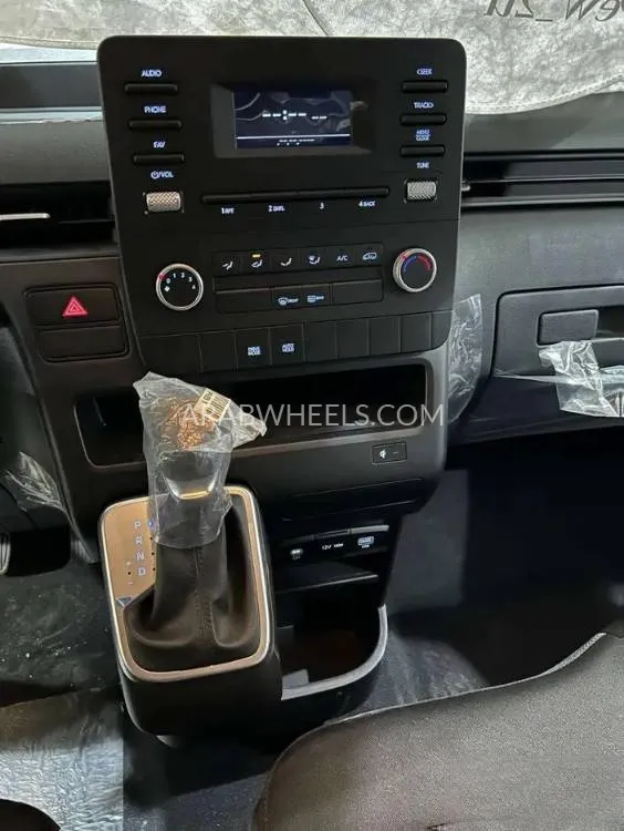 هيونداي ستاريا 2025 for Sale in الرياض Image-11