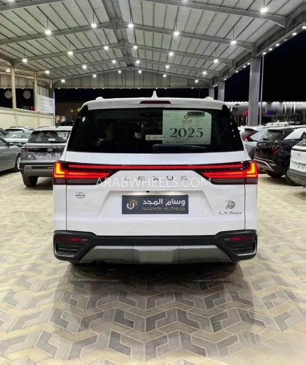 لكزس LX 2025 for Sale in الرياض Image-6