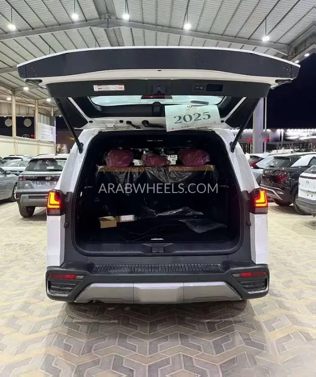 لكزس LX 2025 for Sale in الرياض Image-7