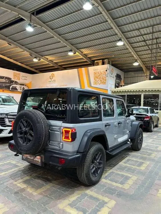 جيب رانجلر 2024 for Sale in الرياض Image-4