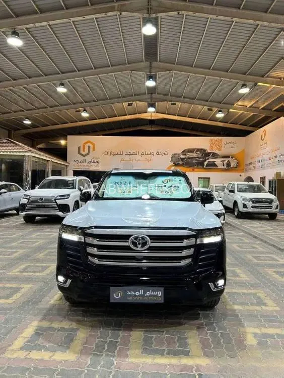 تويوتا لاند كروزر 2024 for Sale in الرياض Image-3