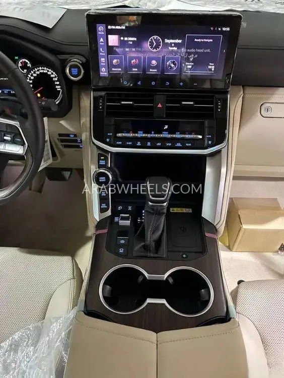تويوتا لاند كروزر 2024 for Sale in الرياض Image-13