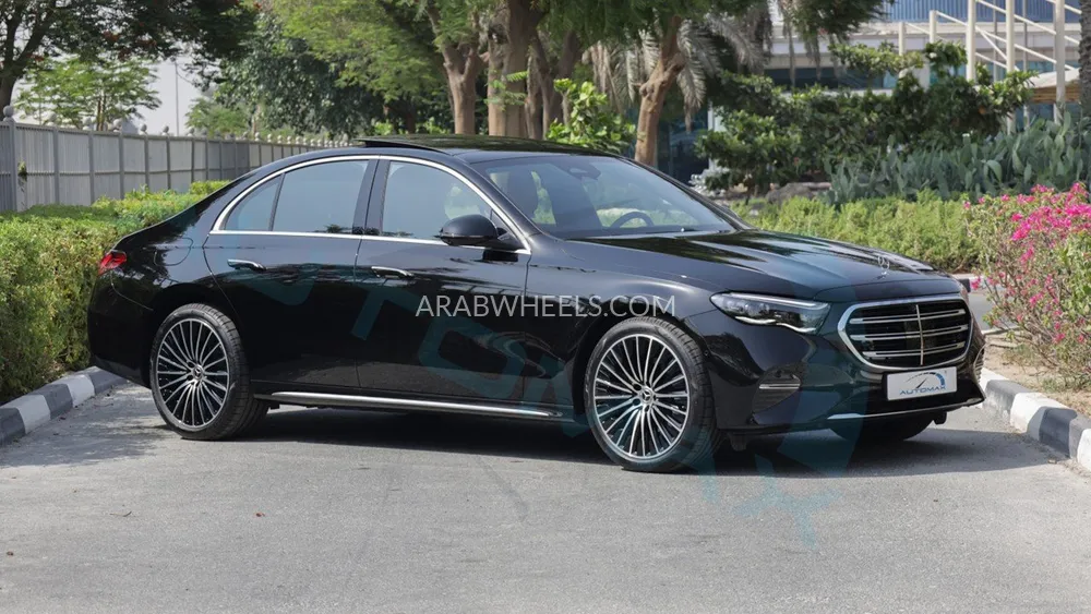 مرسيديس بنز E كلاس 2025 for Sale in وادي الدواسر Image-3