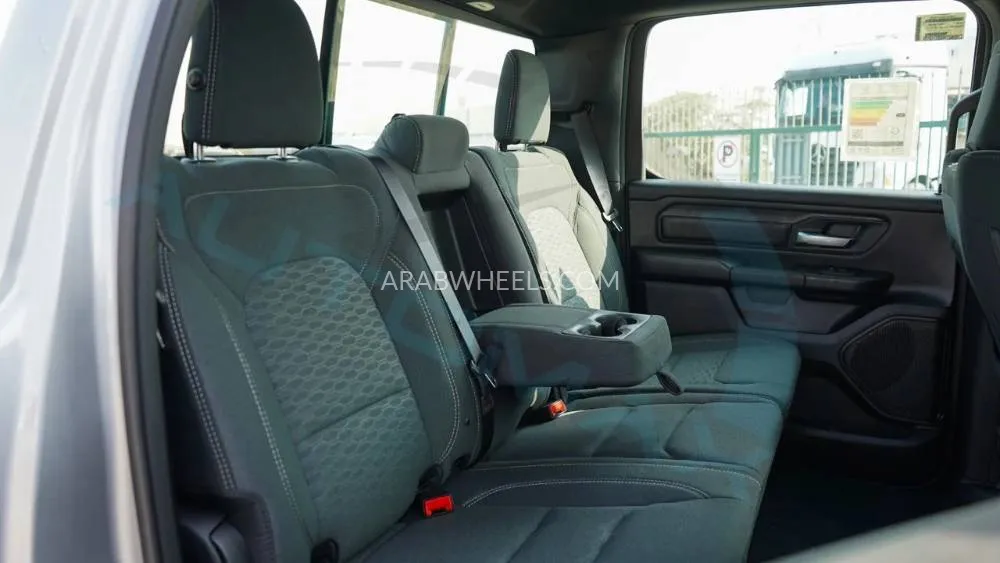 رام 1500 2025 for Sale in الرياض Image-14