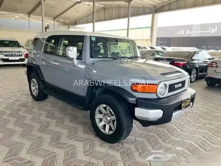 تويوتا إف جي كروزر 2017 for Sale in الرياض Image-2