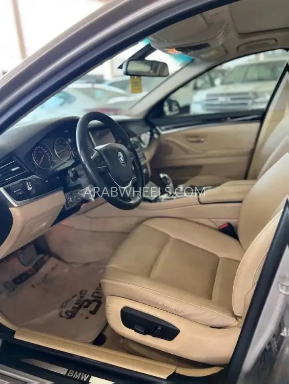 بي ام دبليو الفئة الخامسة 2016 for Sale in الرياض Image-9