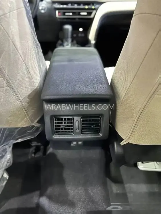 تويوتا كامري 2025 for Sale in الرياض Image-11