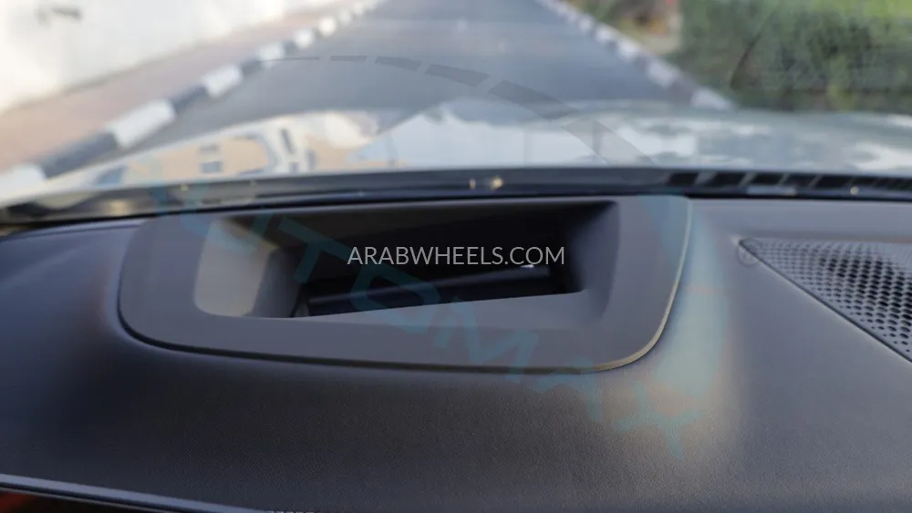 بي ام دبليو X6 2025 for Sale in وادي الدواسر Image-15