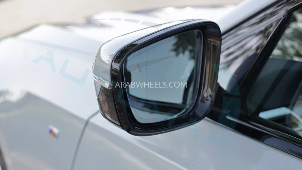 بي ام دبليو الفئة الثالثة 2025 for Sale in وادي الدواسر Image-34