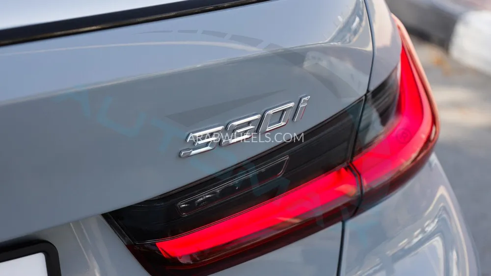 بي ام دبليو الفئة الثالثة 2025 for Sale in وادي الدواسر Image-36