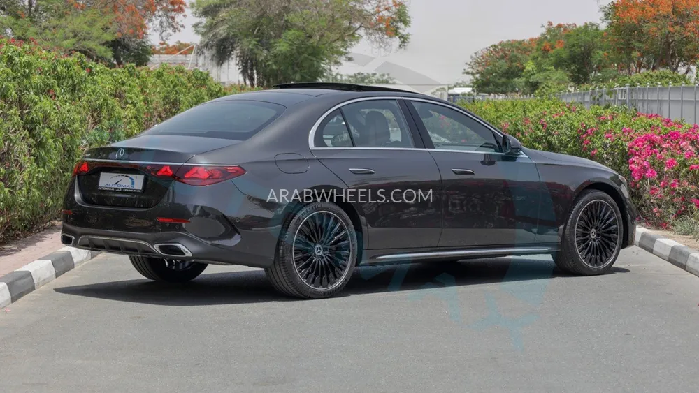 مرسيديس بنز E كلاس 2025 for Sale in وادي الدواسر Image-6