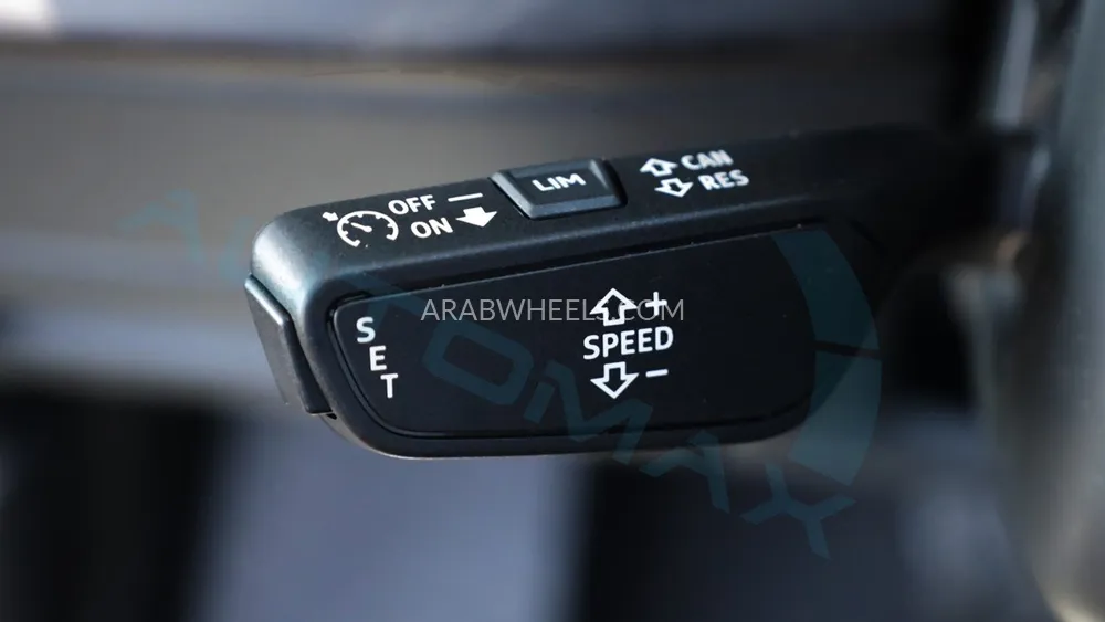 أودي Q8 2025 for Sale in وادي الدواسر Image-10