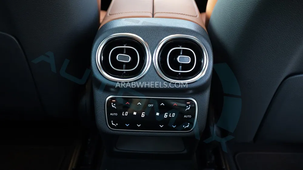 مرسيديس بنز GLC كلاس 2025 for Sale in وادي الدواسر Image-25