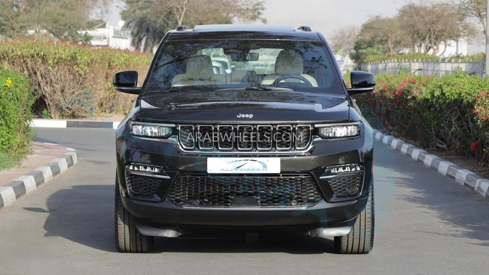 جيب جراند شيروكي 2025 for Sale in وادي الدواسر Image-2